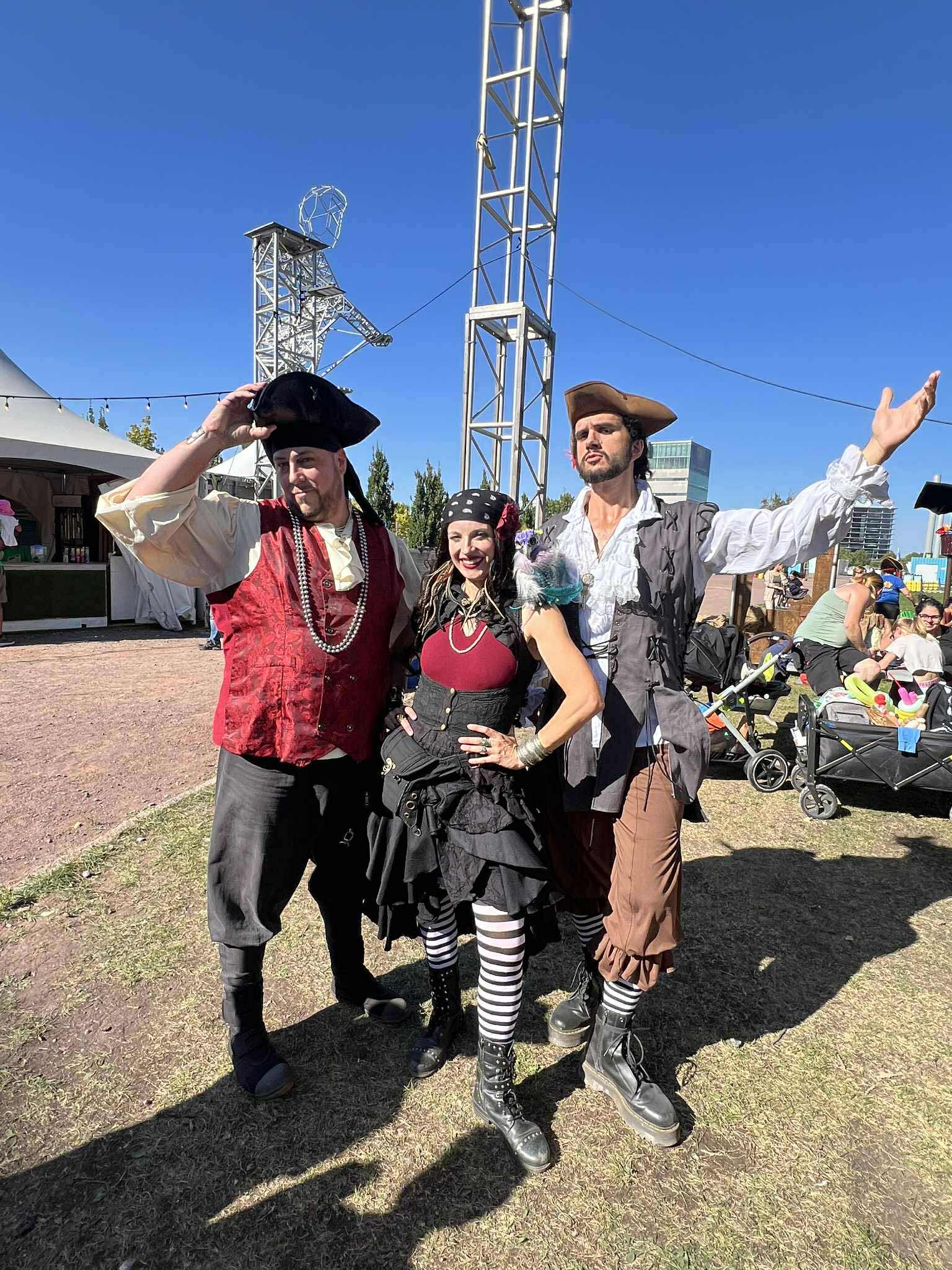 Pirates – Image 2